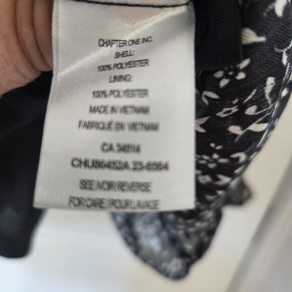 Tamara H Flowy Ruffled front black with white flowers. Size 2X - Picture 8 of 9